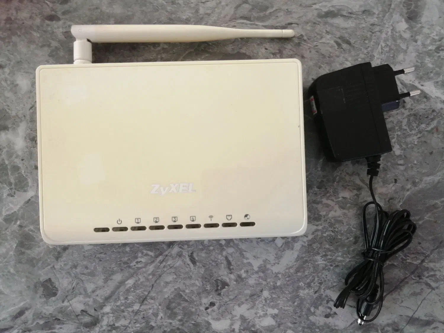 مودم بی سیم ۴ پورت adsl|مودم و تجهیزات شبکه|ساری, |دیوار