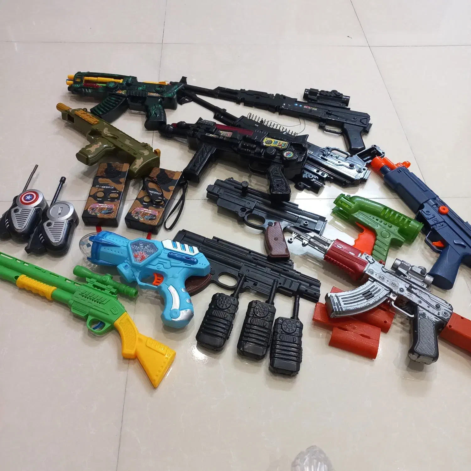 تعدادی تفنگ کار کرده|اسباببازی|قم, دورشهر|دیوار