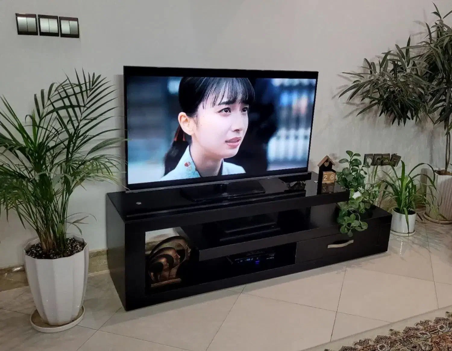 میز تلویزیون و میز عسلی|مبلمان خانگی و میز عسلی|قوچان, |دیوار