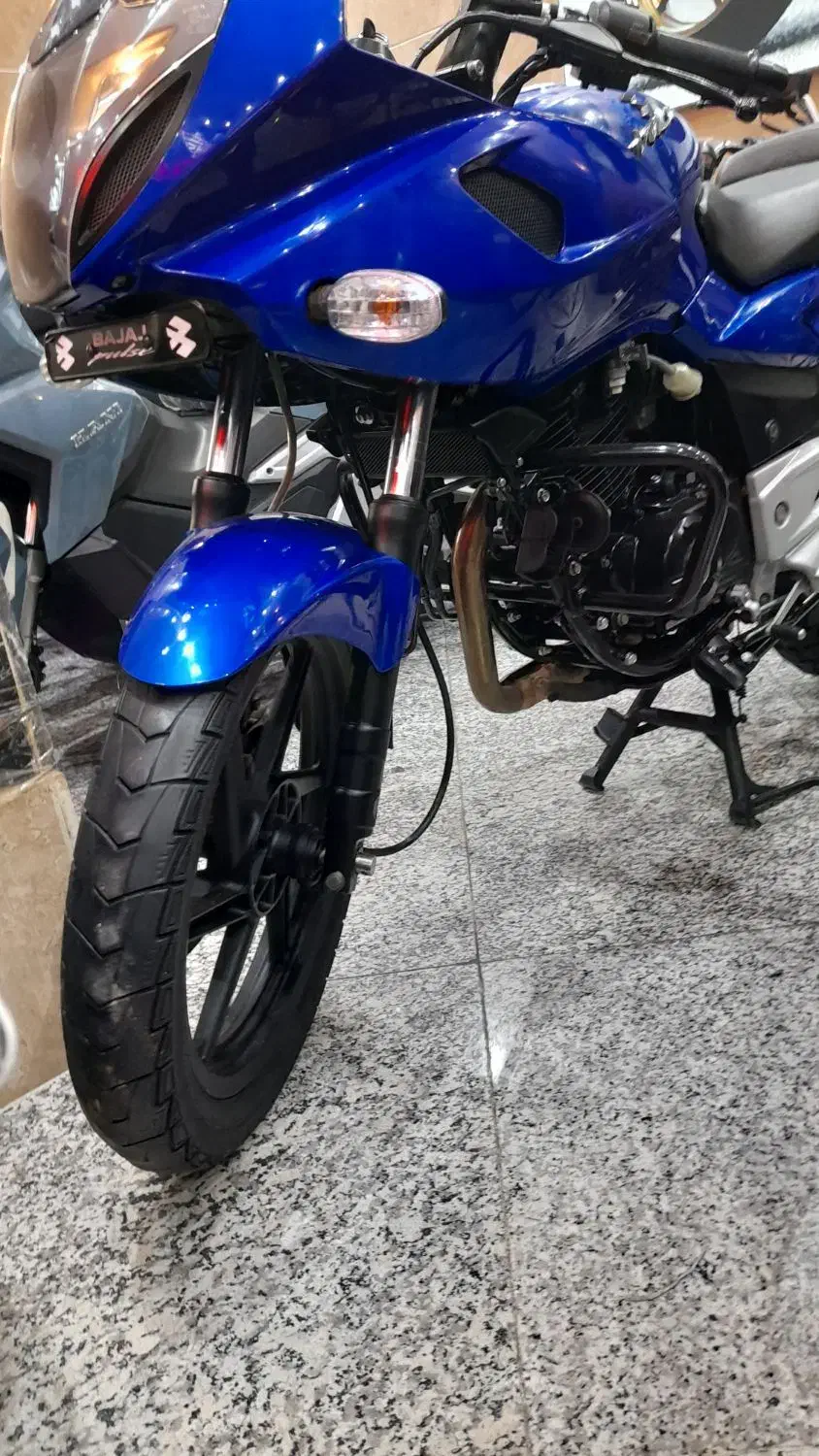 پالس ۲۲۰|موتورسیکلت|تهران, گمرک|دیوار