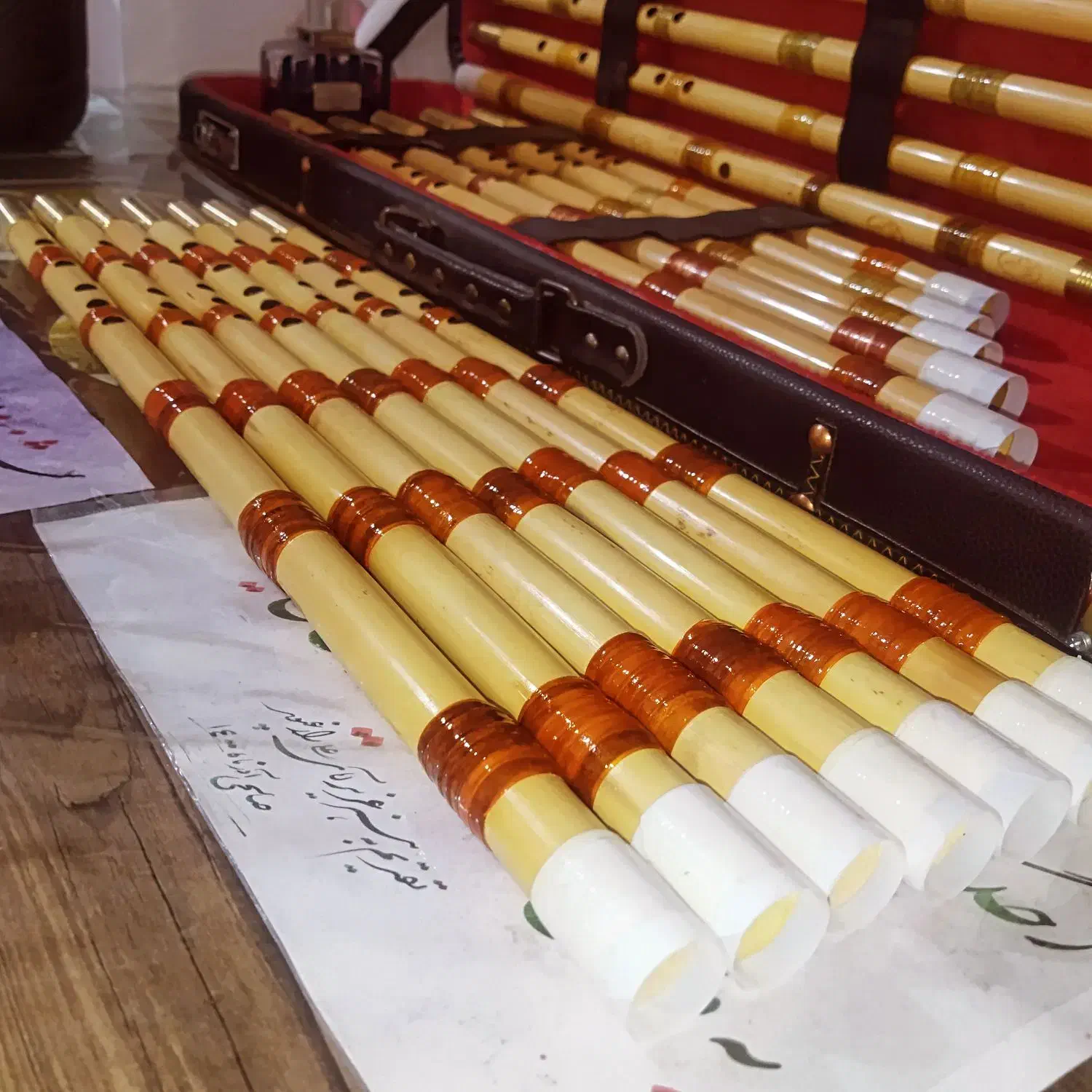 نی هفتبنددندانی ونی لبی|سازهای بادی|شیراز, زند|دیوار