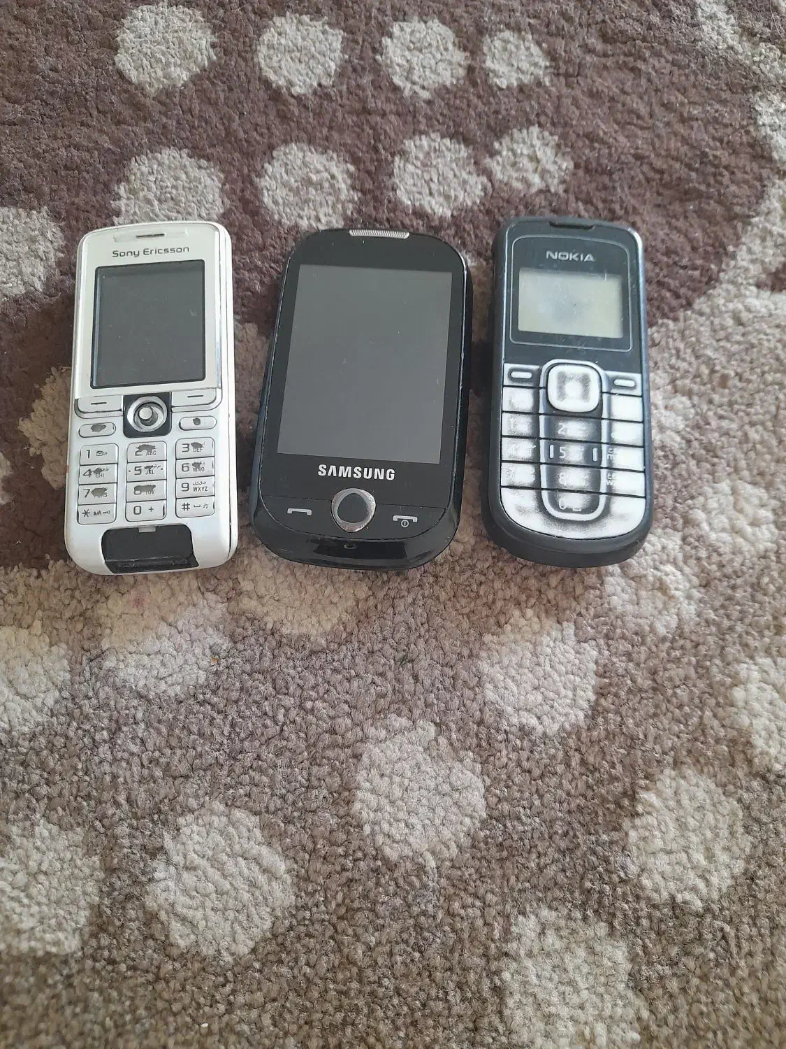 سه عدد گوشی|موبایل|شیراز, کوشک میدان|دیوار