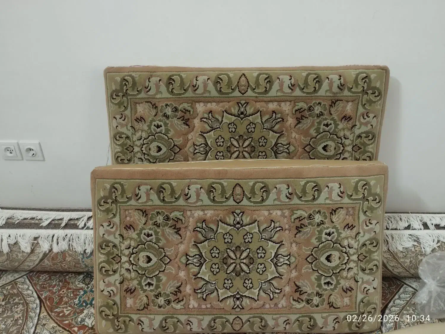 پشتی|پشتی|قم, پردیسان|دیوار