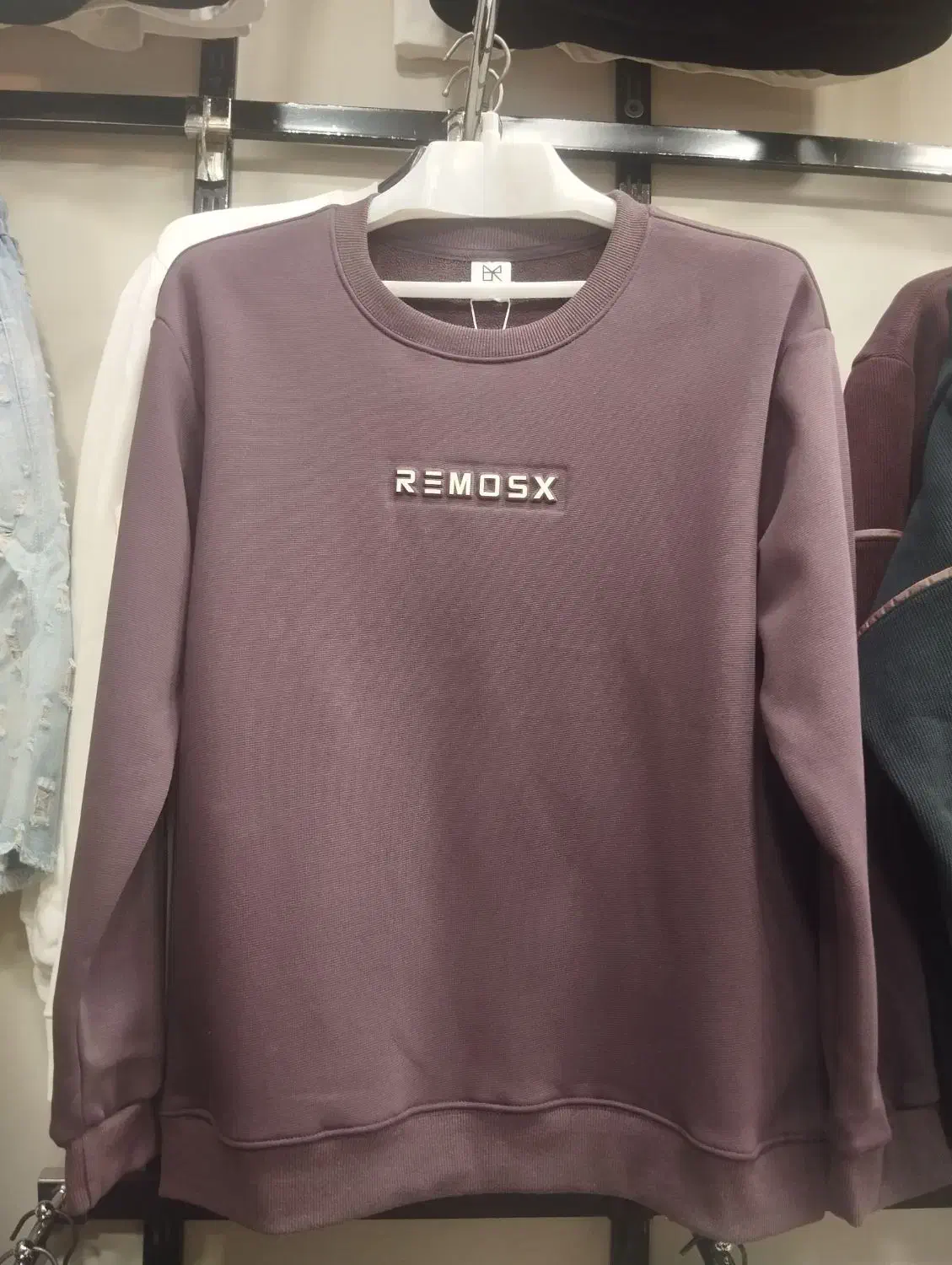 دورس پولار|لباس|قشم, |دیوار