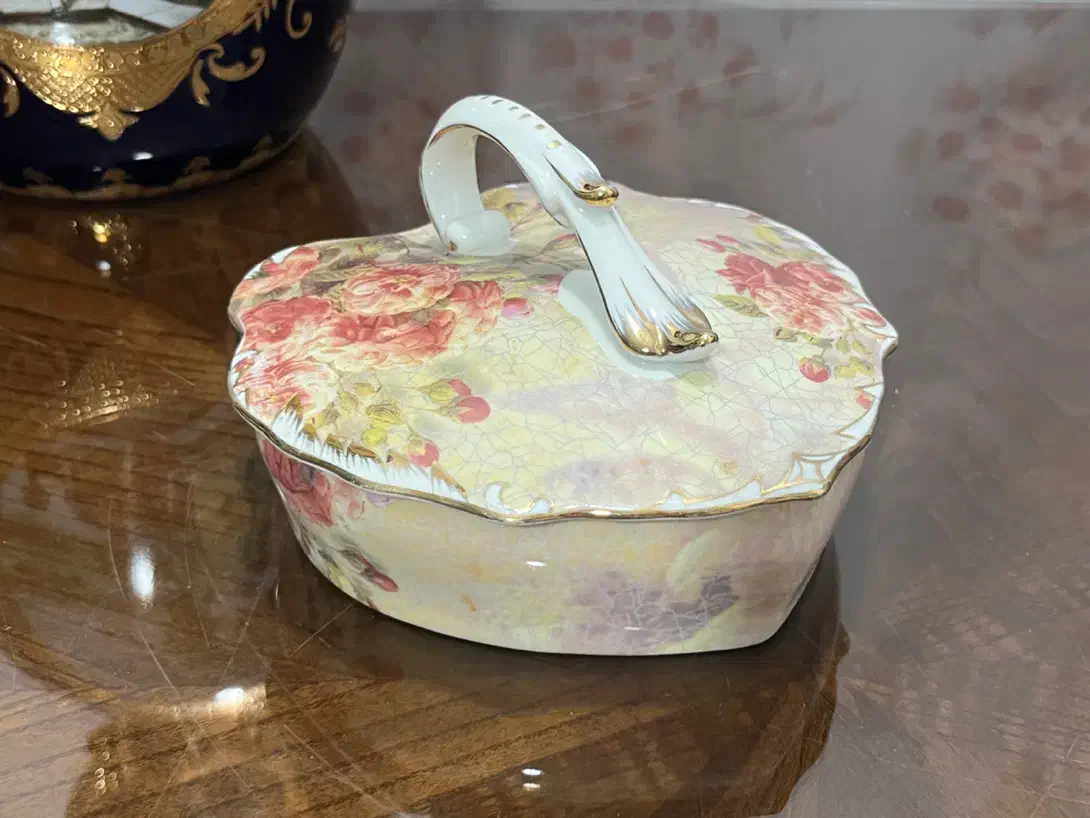 ظروف لمونژ کمیاب|ظروف سرو و پذیرایی|ری, صفاییه (چشمه علی)|دیوار