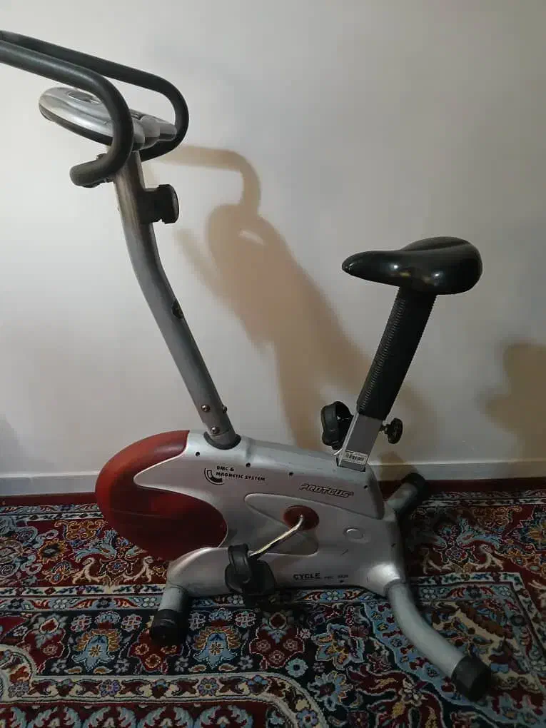 دوچرخه ثابت پروتئوس|تجهیزات ورزشی|صدرا-فارس, فاز ۱|دیوار