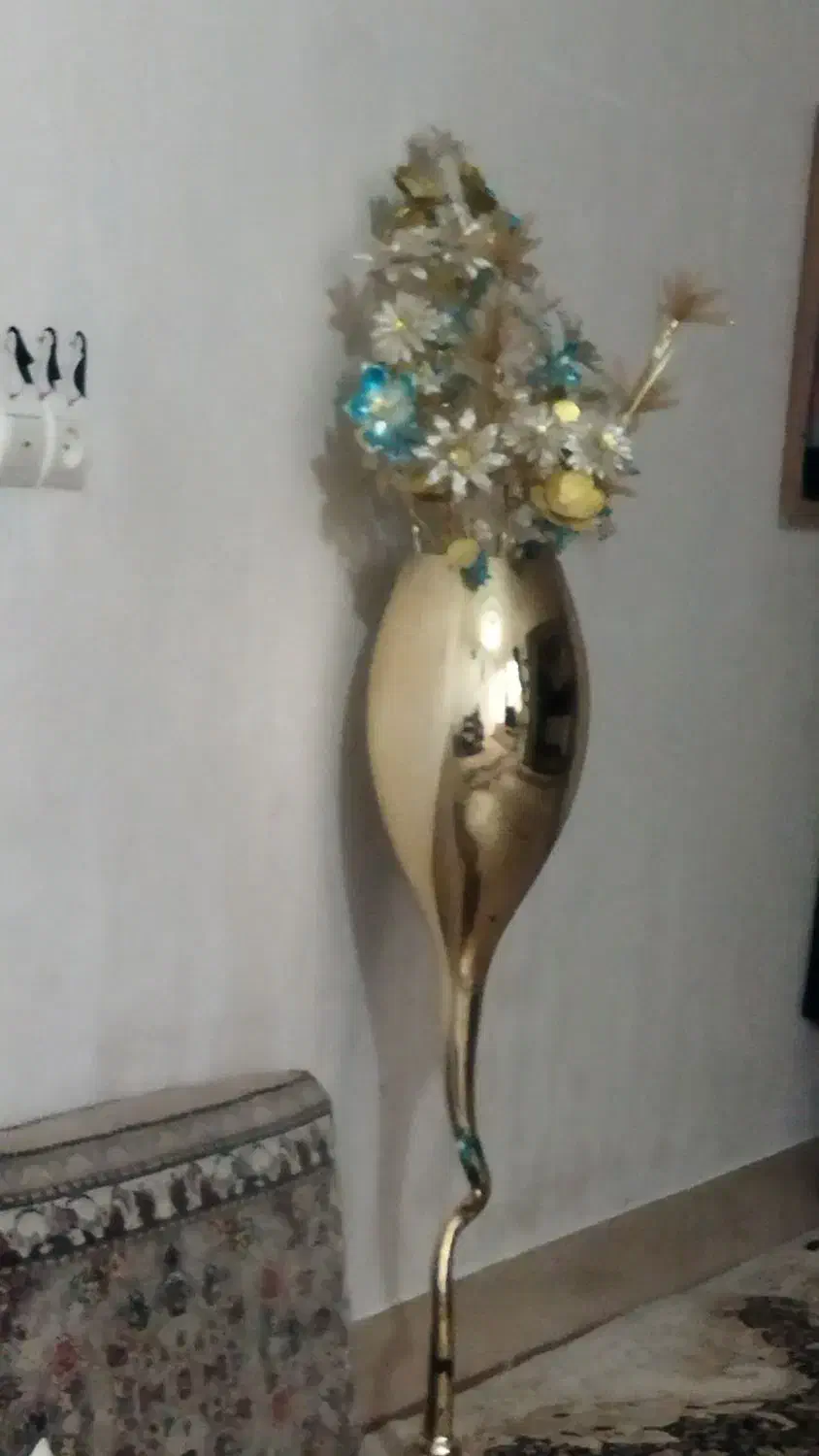 گل وگلدان|گل مصنوعی|قم, ولیعصر|دیوار