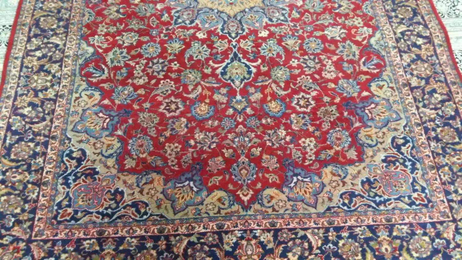 دستباف نجف اباد|فرش|شیراز, سفیرشمالی|دیوار