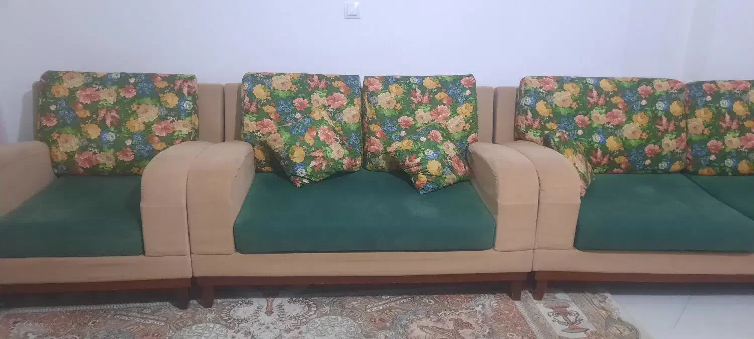 مبل راحتی|مبلمان خانگی و میز عسلی|فولادشهر, C4|دیوار