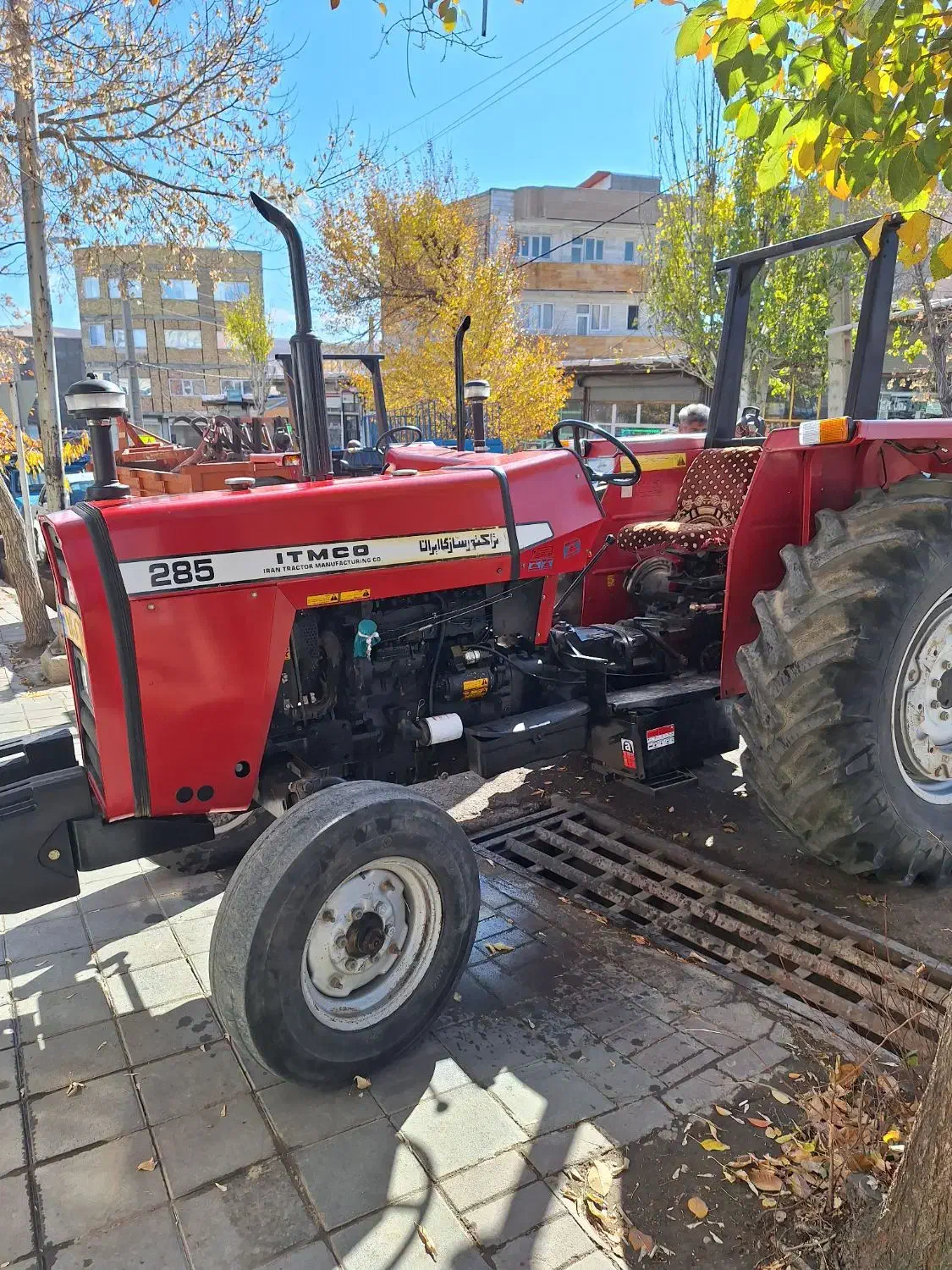 تراکتور ۲۸۵ تک مدل ۹۰|خودرو سنگین|چاراویماق, |دیوار