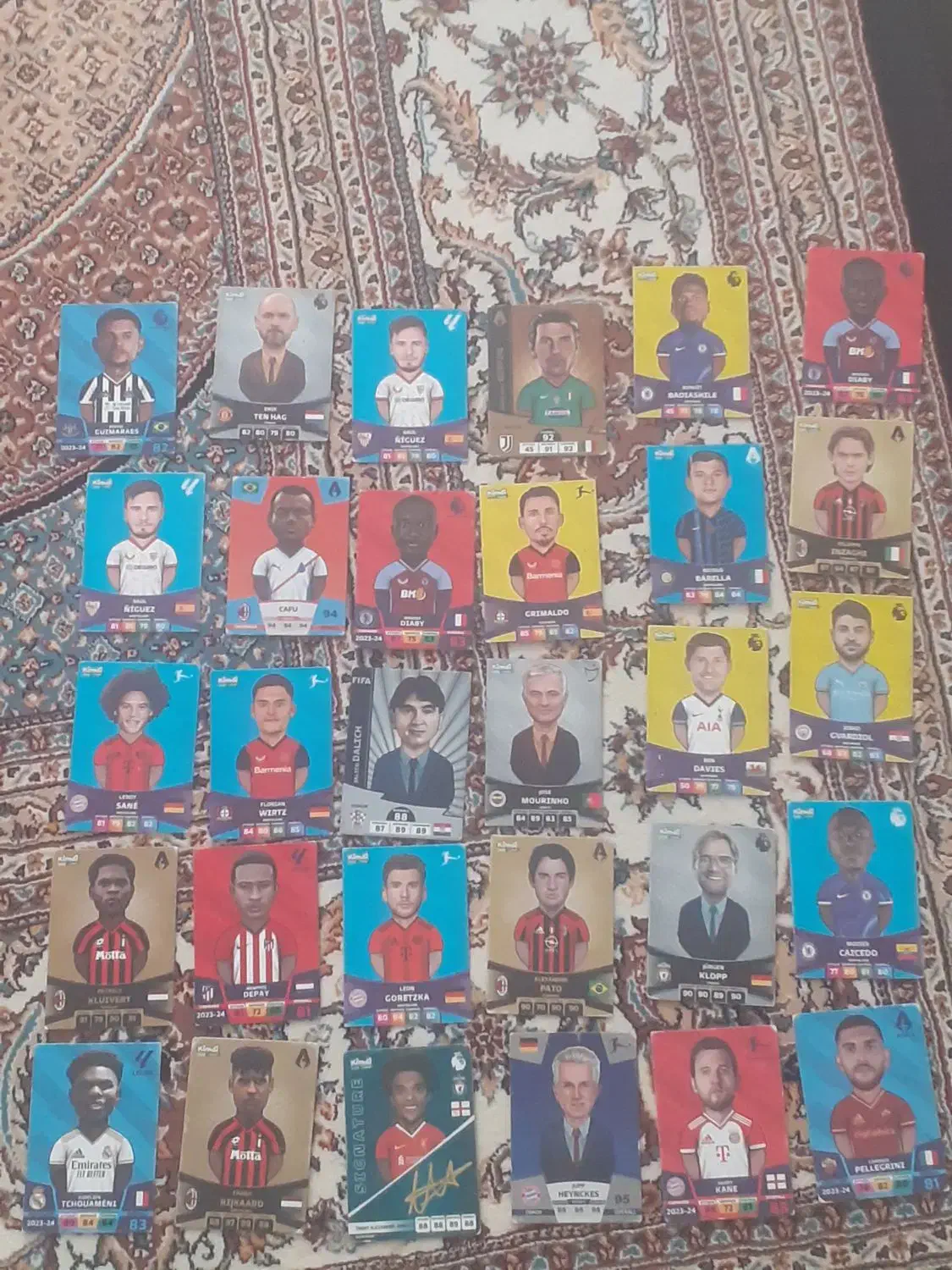 کارت کیمدی|اسباببازی|قائن, |دیوار