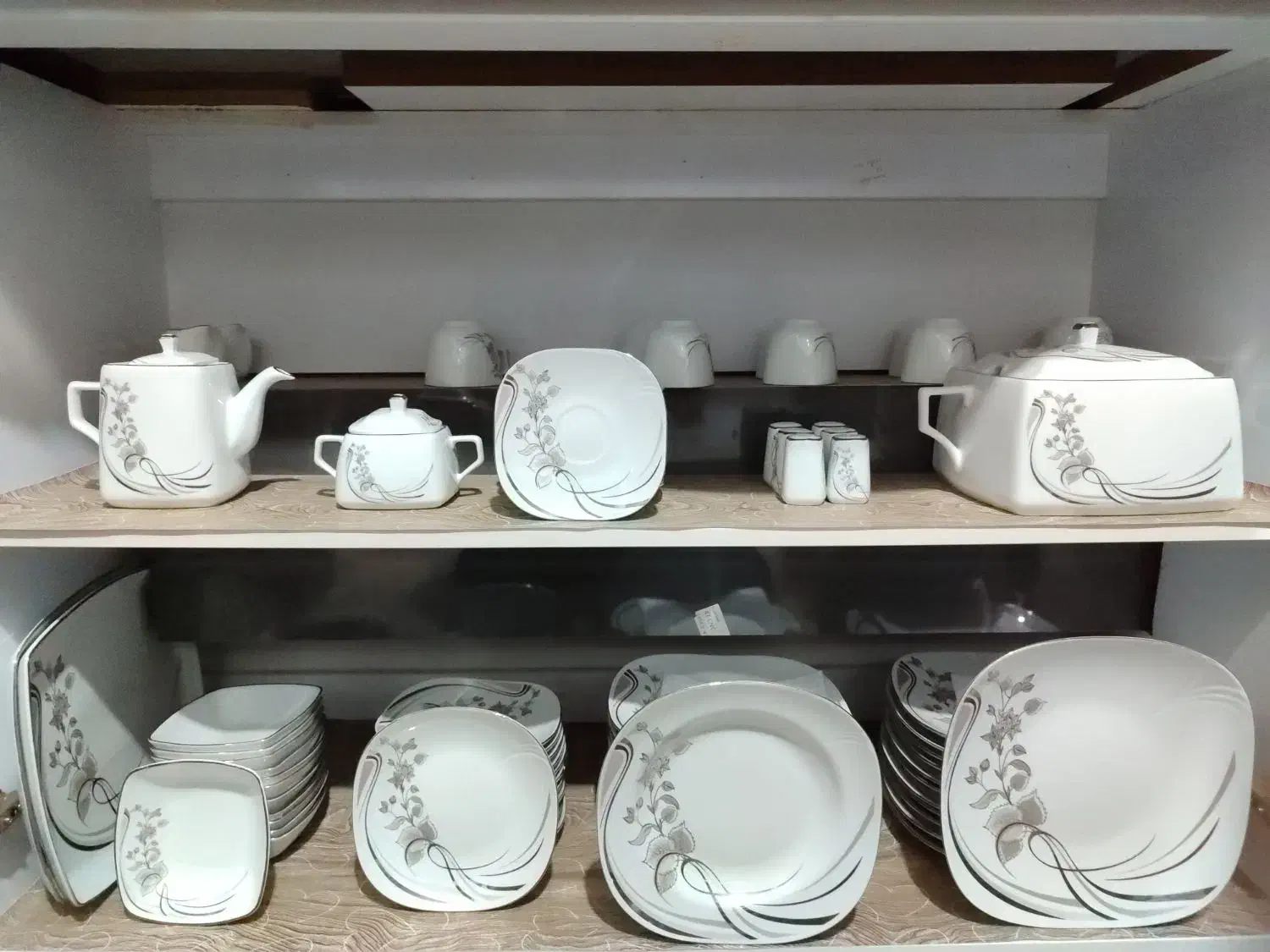 ظروف غذاخوری/ ظروف پذیرایی /چینی مقصود / ظرف|ظروف سرو و پذیرایی|کبودرآهنگ, |دیوار