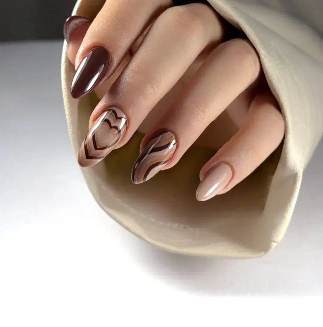 ناخنکاری و مانیکور|خدمات آرایشگری و زیبایی|قوچان, |دیوار