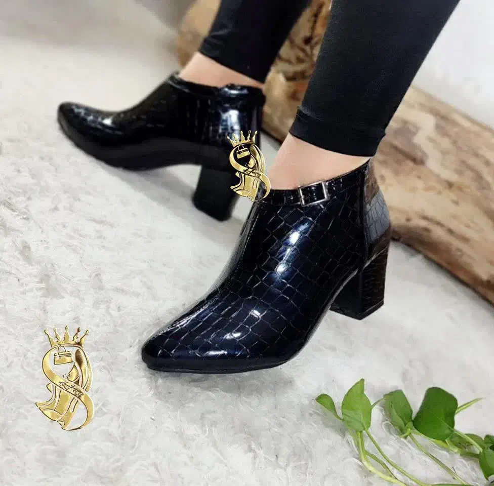 مجلسی نو سایز 40|کیف، کفش، کمربند|زابل, |دیوار