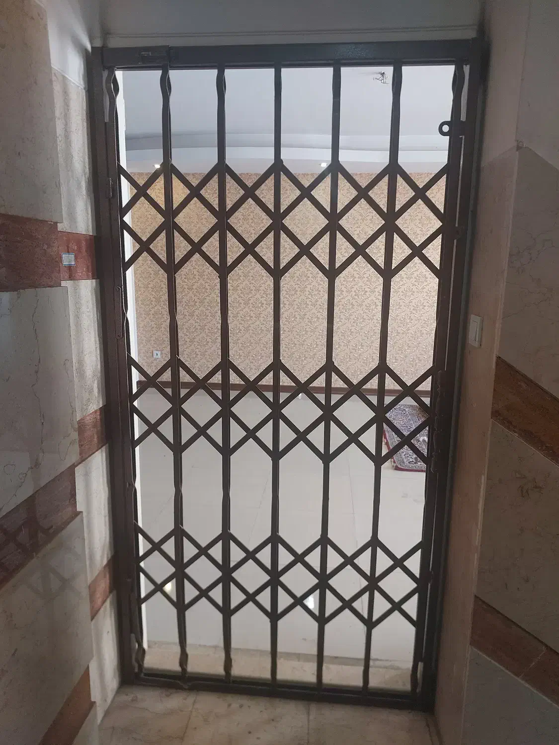 حفاظ آهنی|مصالح و تجهیزات ساختمان|رودهن, |دیوار