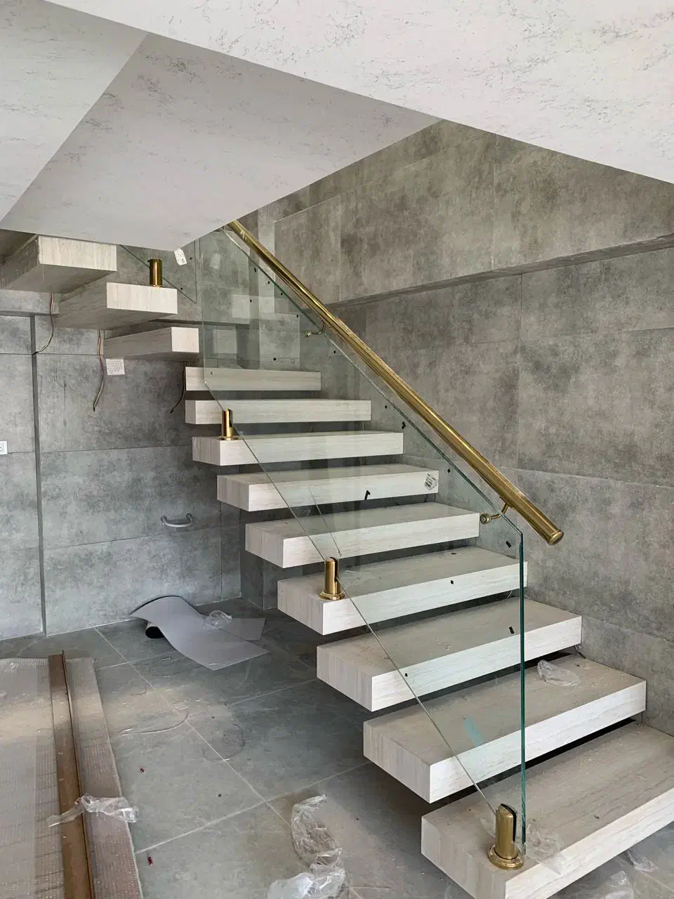 نرده استیل و آلومینیوم|خدمات پیشه و مهارت|شیراز, شهرک مطهری|دیوار