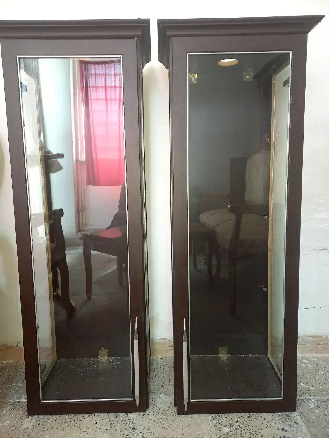 تعدادی وسایل منزل|مبلمان خانگی و میز عسلی|ایوان, |دیوار