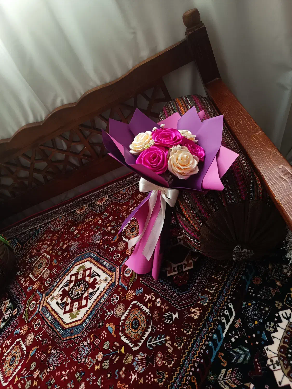 باکس و دسته گل های زیبا حراج آخر فصل|گل مصنوعی|شیراز, محراب|دیوار