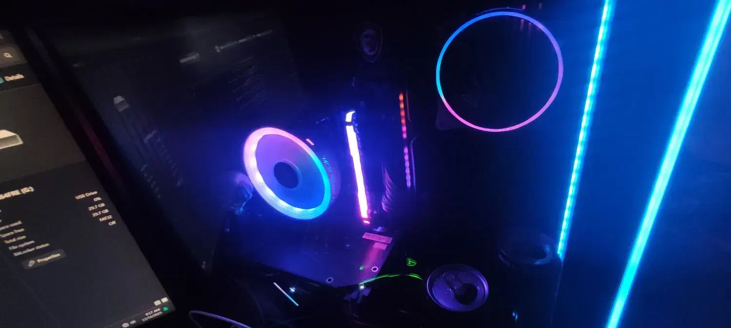 کیس فوق گیمینگ|رایانه رومیزی|رشت, پیرکلاچای|دیوار