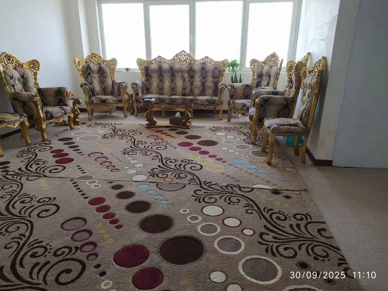 مبلمان سلطنتی تماما چوب گردو|مبلمان خانگی و میز عسلی|چابهار, |دیوار