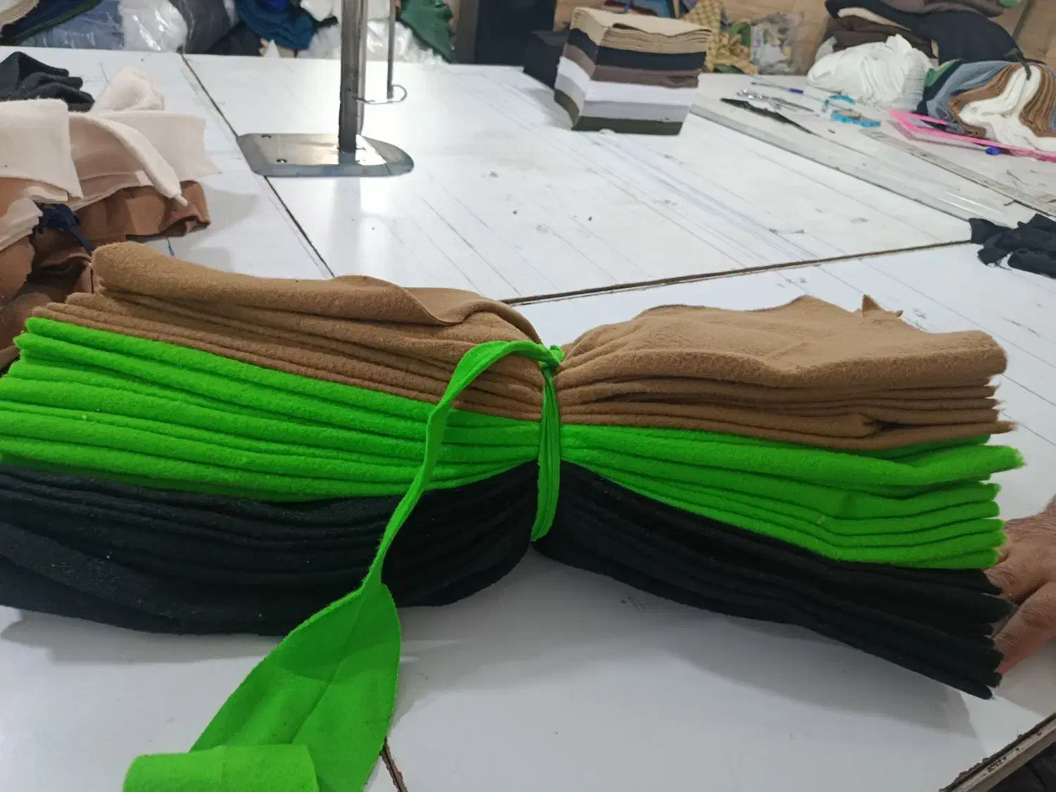 پارچه پلی استر|لوازم خیاطی و بافتنی|نسیمشهر, |دیوار