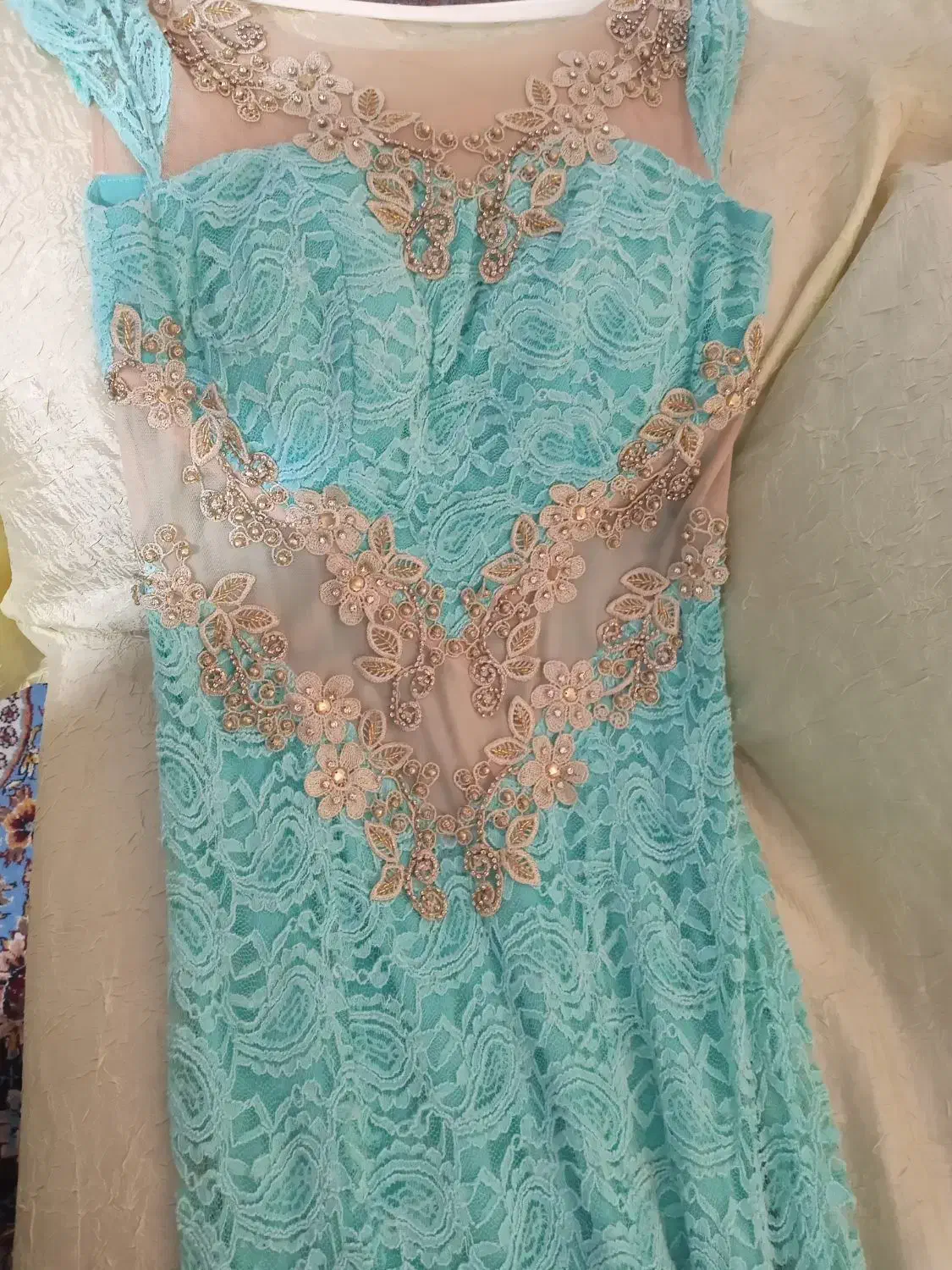 تعدادی لباس مجلسی|لباس|ملایر, |دیوار