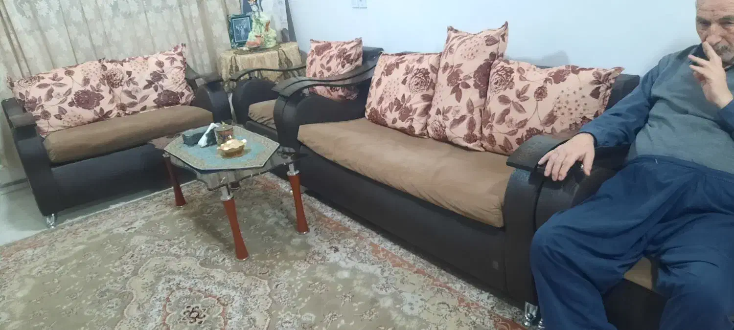 مبل هفت نفره راحتی|مبلمان خانگی و میز عسلی|چهارباغ, |دیوار