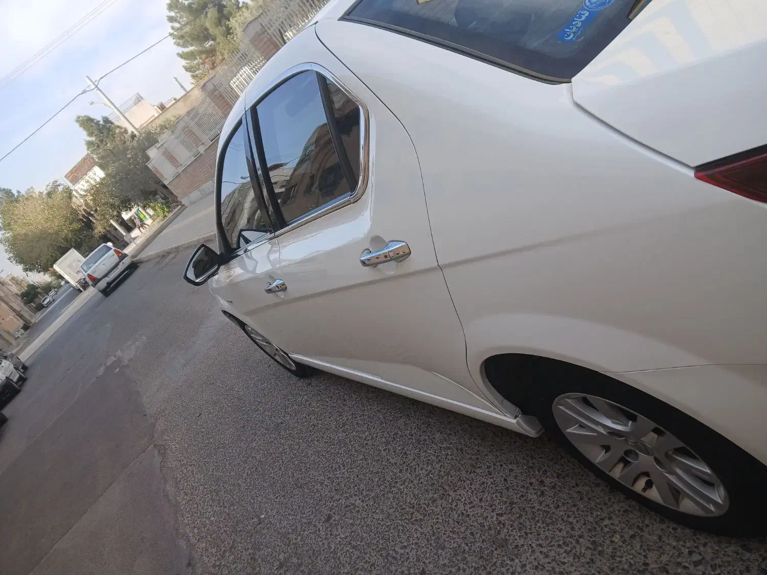 دنا پلاس فول چهار چرخ دیسک استثنایی|خودرو سواری و وانت|اصفهان, کوی امام جعفر صادق|دیوار