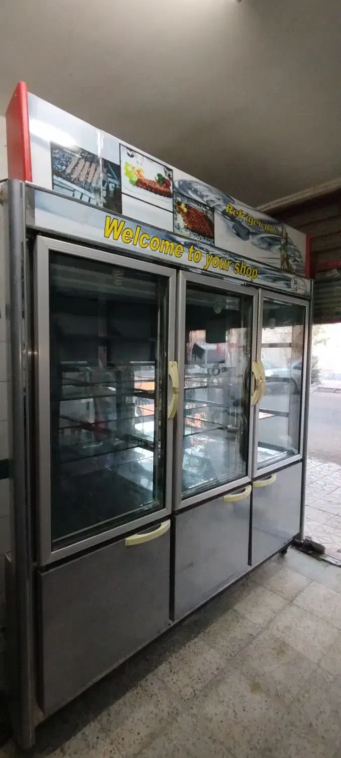 یخچال مغازه ایستاده ۶درب و یخچال بستنی صندوقی|فروشگاه و مغازه|زنجان, |دیوار