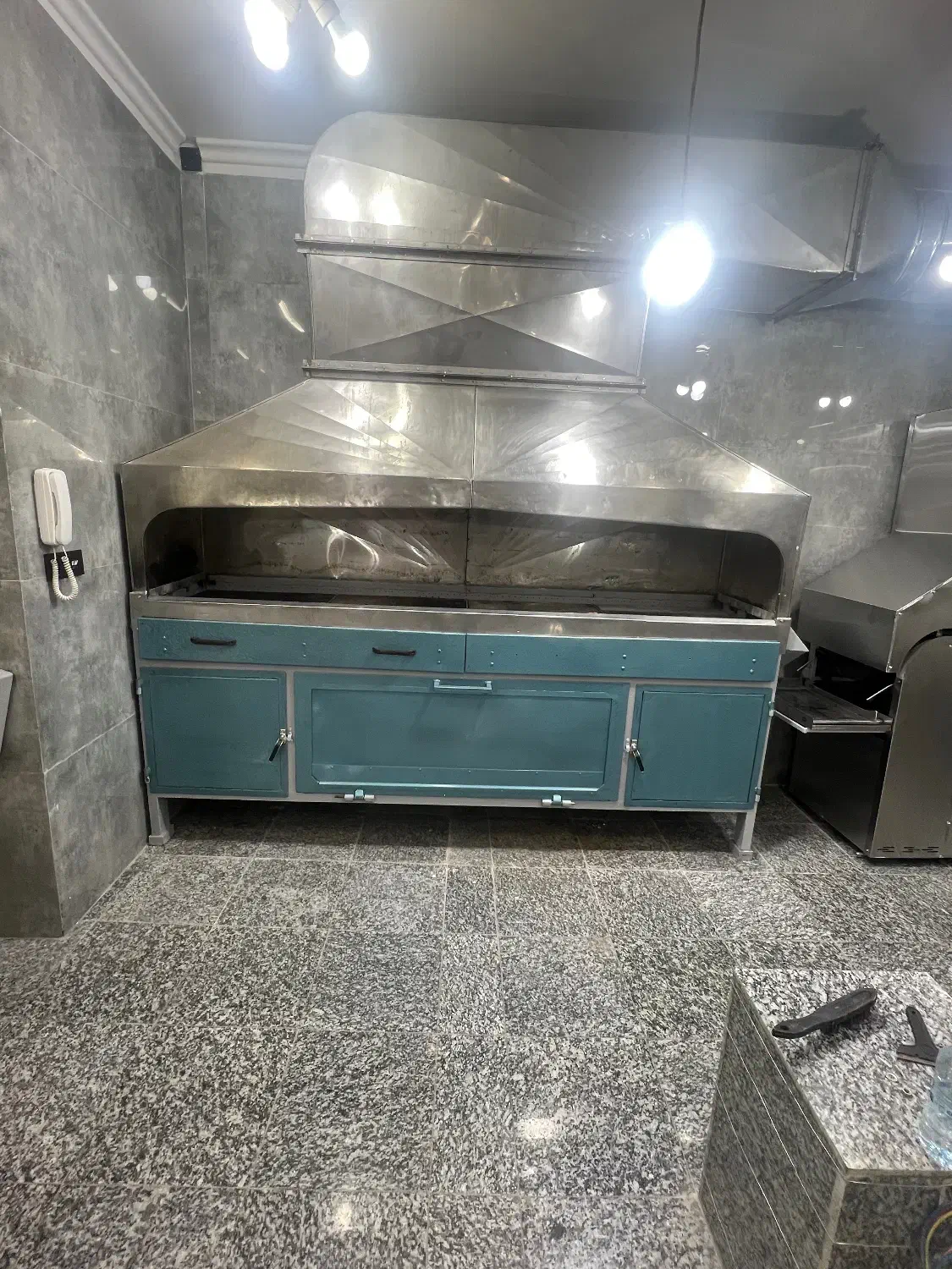 منقل دار|استخدام خدمات فروشگاه و رستوران|رشت, فلسطین|دیوار