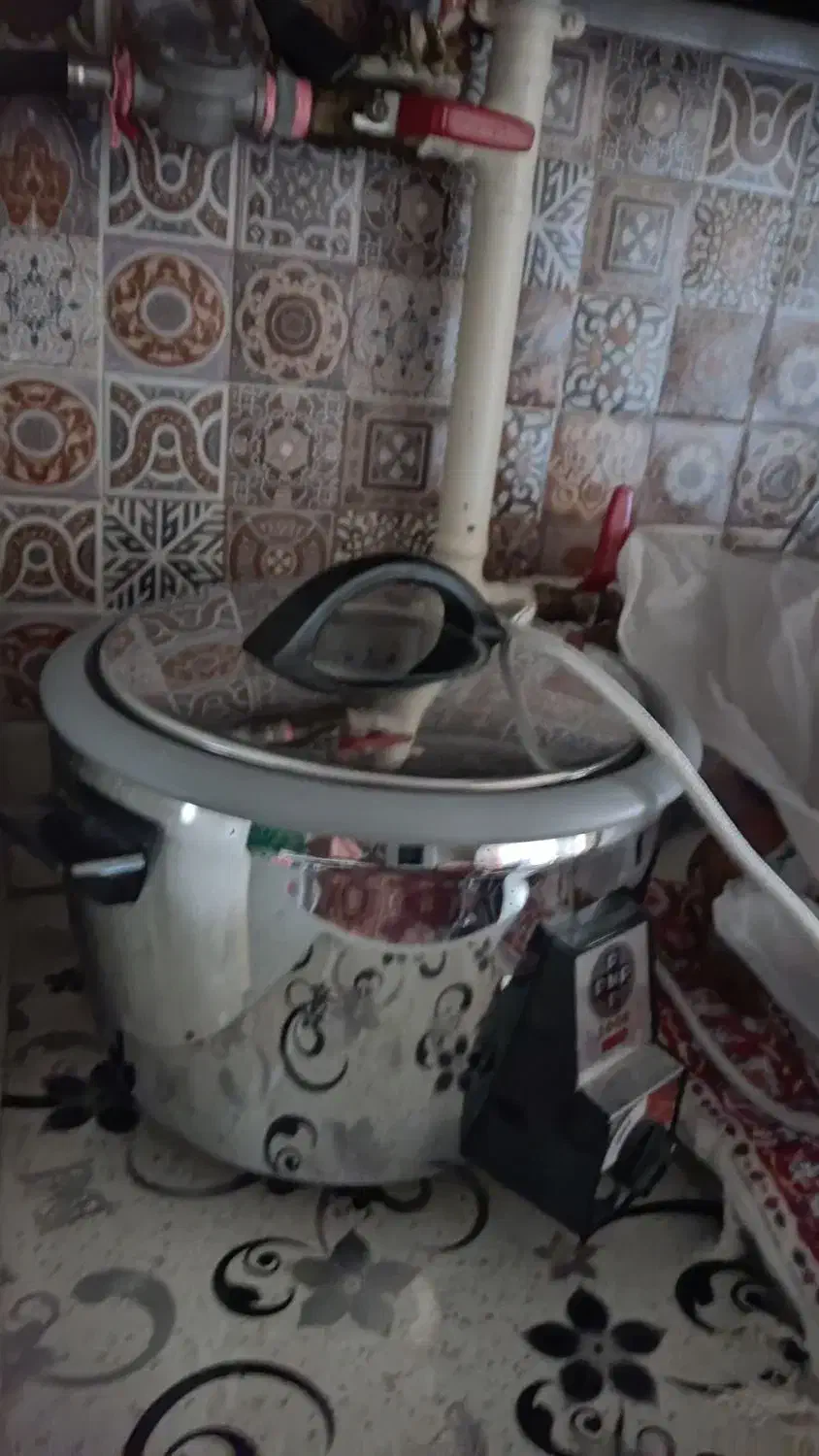 پلوپز|ظروف پخت‌وپز|تبریز, |دیوار