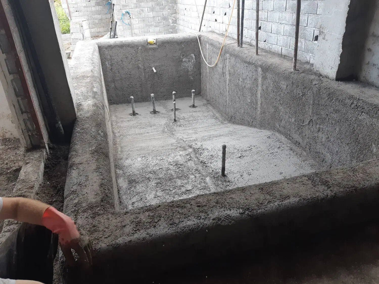 استخر و جکوزی و سونا بخار و...|خدمات پیشه و مهارت|لاهیجان, شیشه گران|دیوار