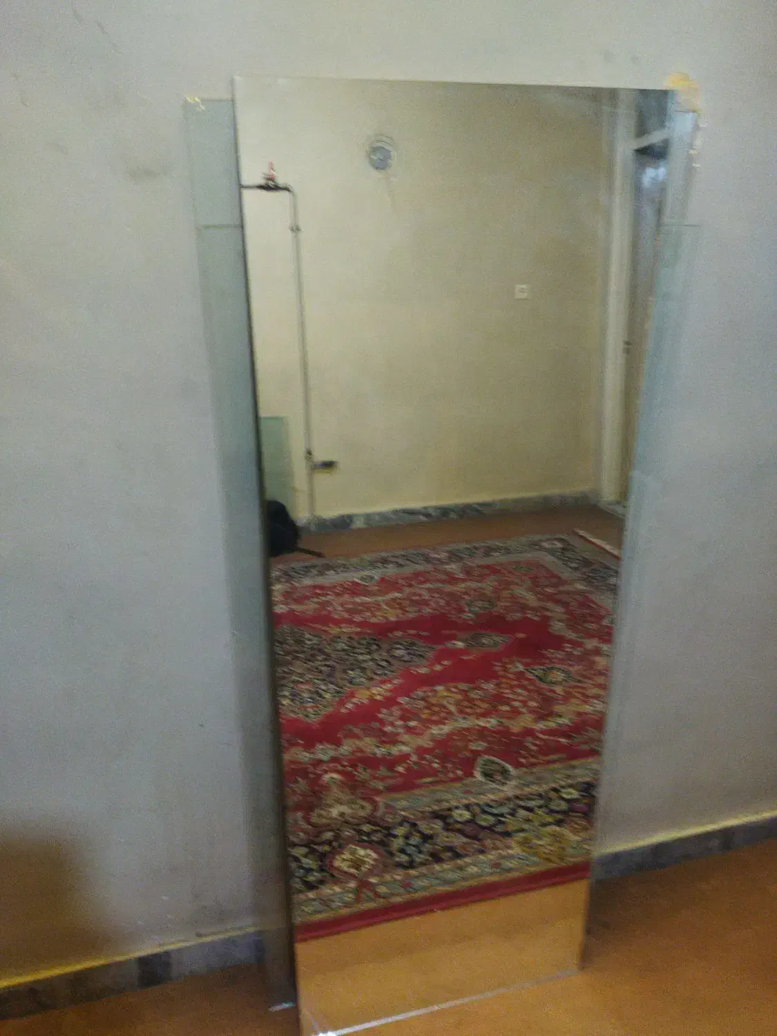 یک عدد آینه قدی سالم|آینه|همدان, |دیوار
