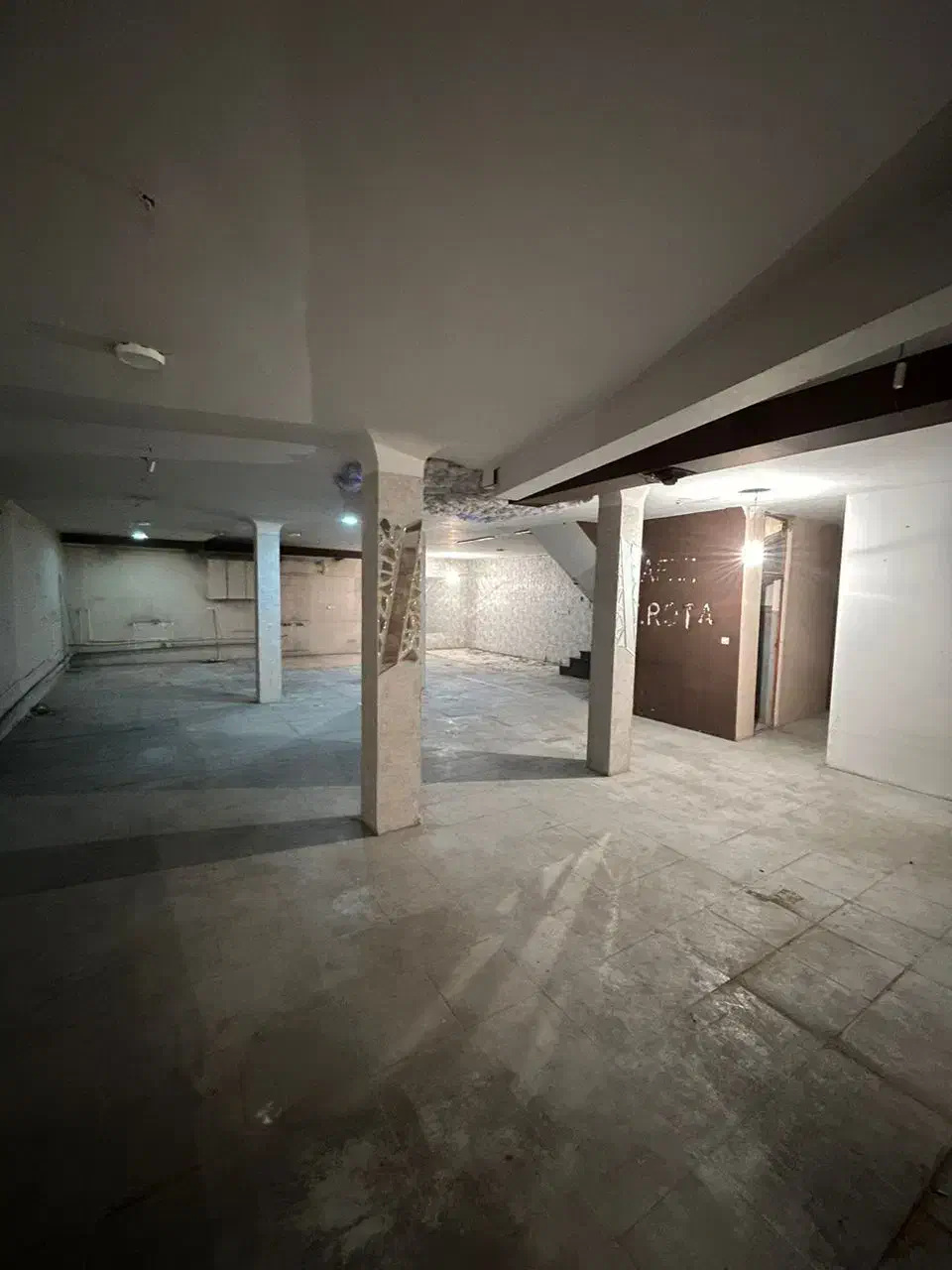 رهن‌اجاره زیرزمین سراهی|اجارهٔ دفتر کار، اتاق اداری، مطب|دوگنبدان, |دیوار