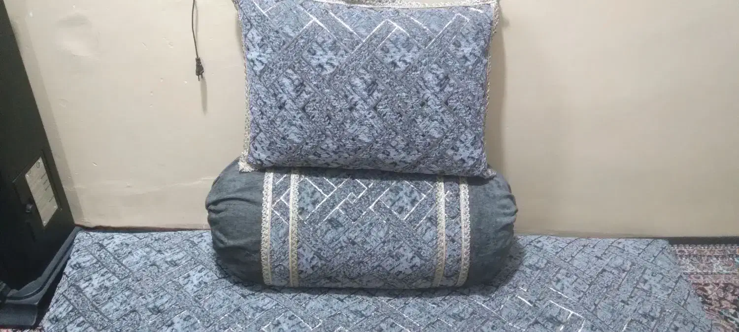 دوخت و دوز تشک وبالشت وپرده|رختخواب، بالش، پتو|زابل, |دیوار