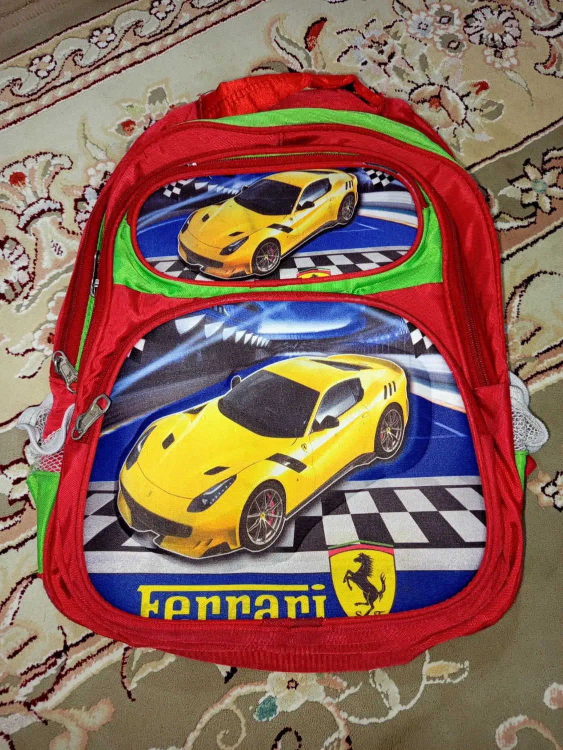 کیف مدرسه پسرانه|کیف، کفش، کمربند|ساوه, |دیوار