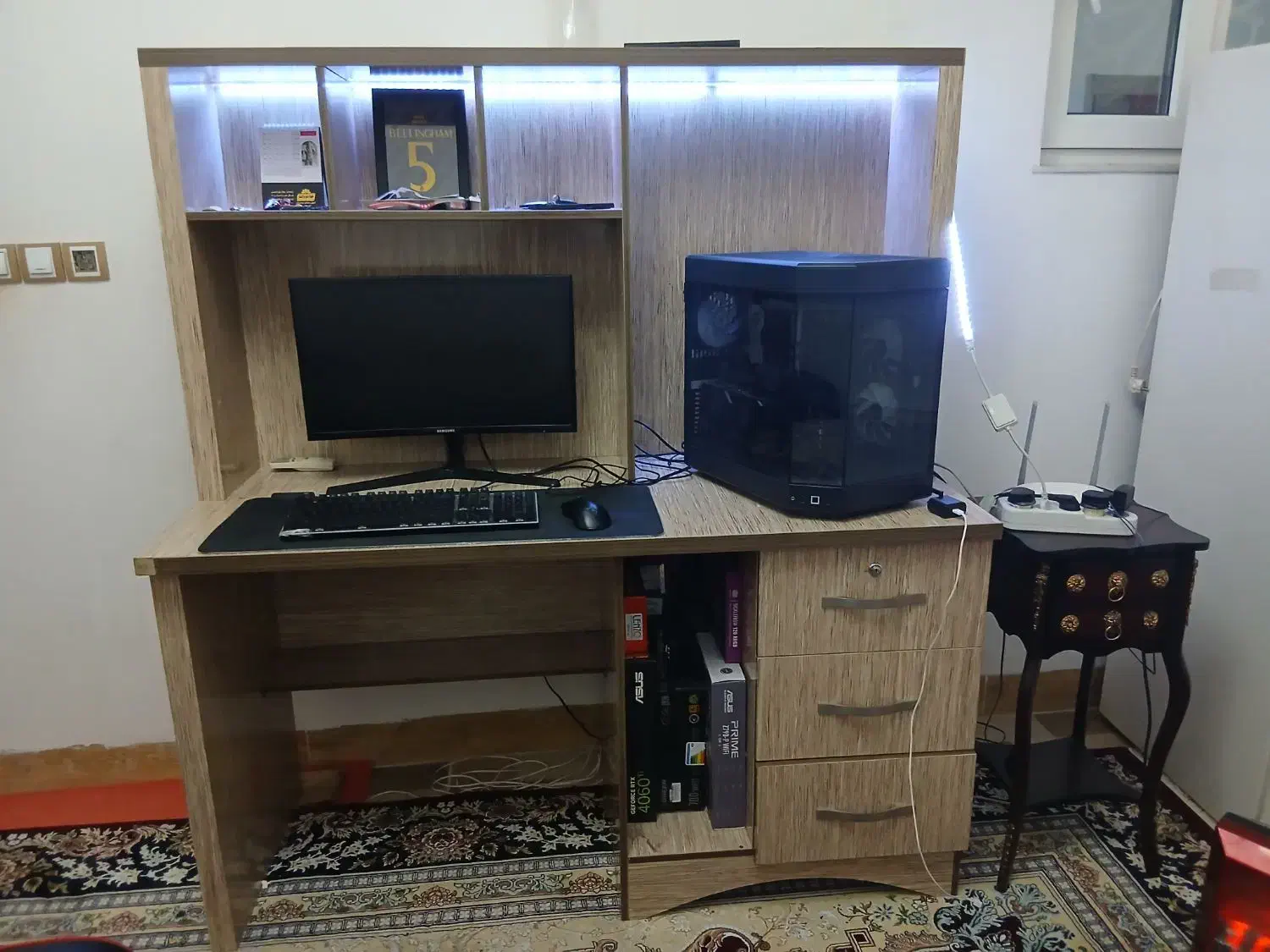 میز کامپیوتر طرح چوب|میز تحریر و کامپیوتر|زاهدان, |دیوار