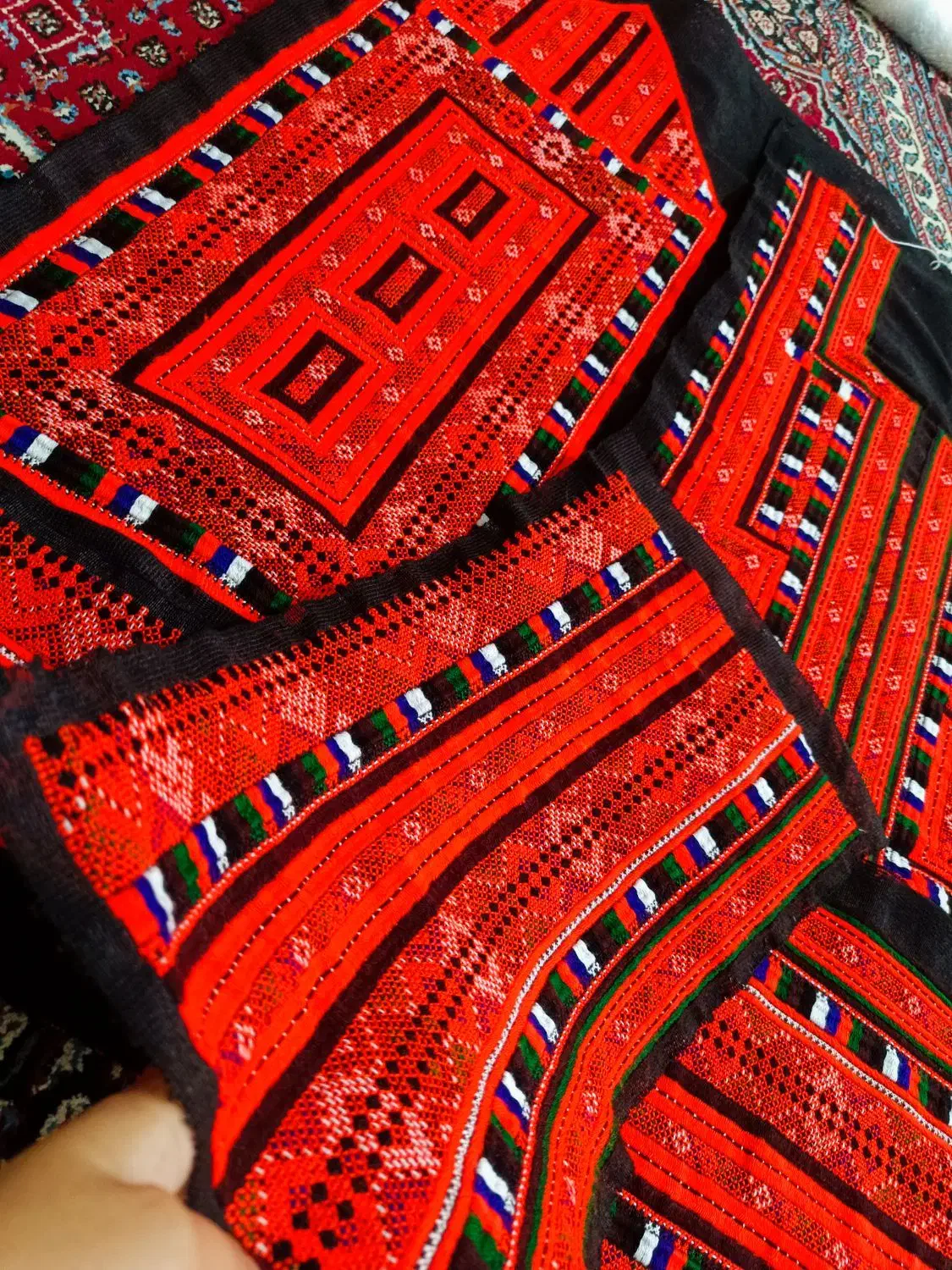 زیاستین|لباس|زهک, |دیوار