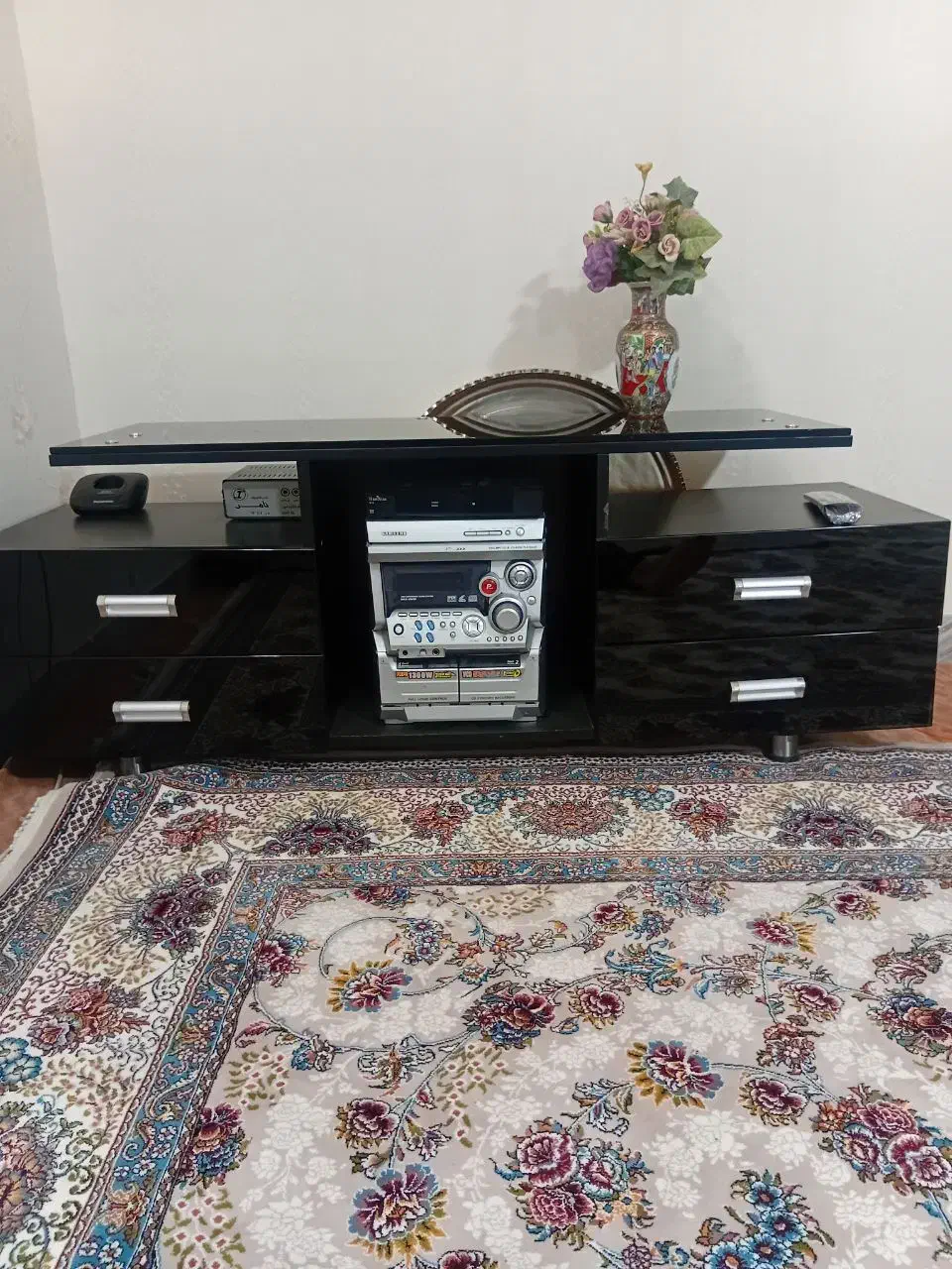 میز تلویزیون ومیز جلوی مبل|میز تلویزیون|هشتگرد, هشتگرد قدیم|دیوار