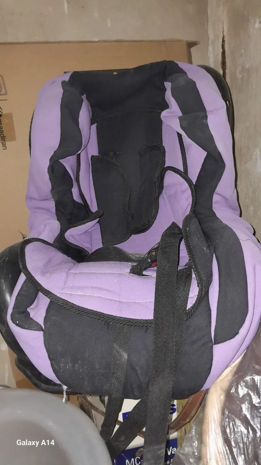 صندلی ماشین تمیز|کالسکه و لوازم جانبی|قم, وادی السلام|دیوار