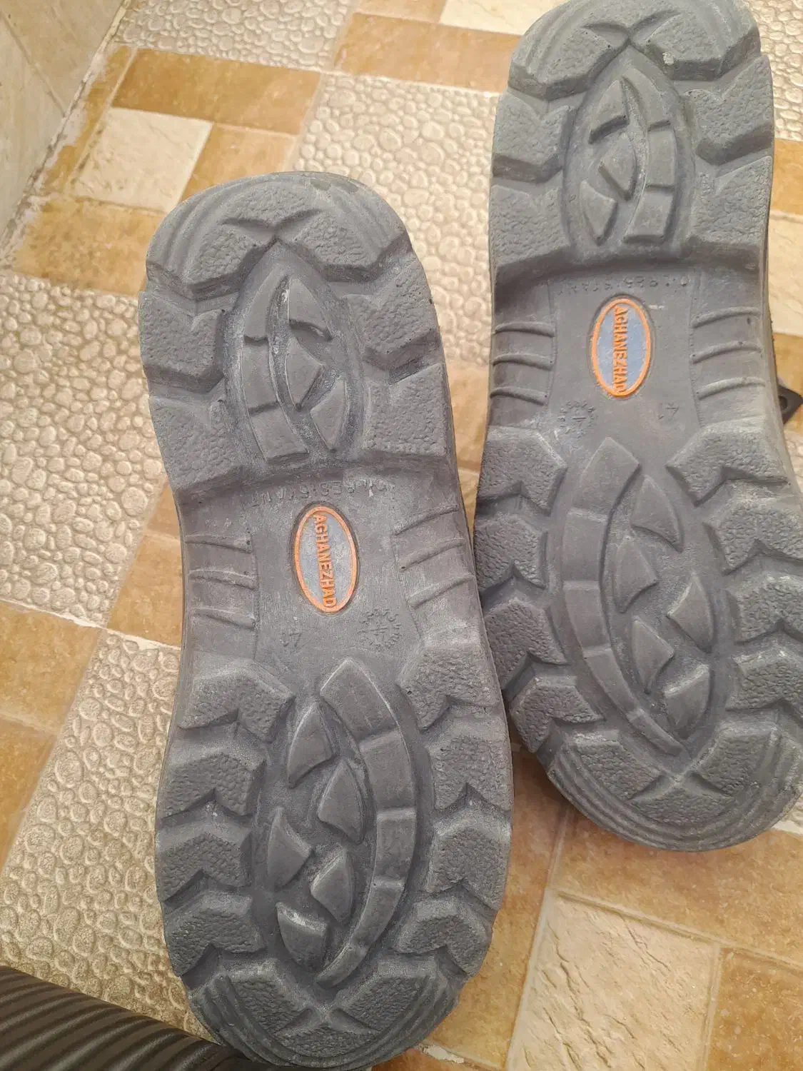 کفش ایمنی سایز ۴۱|کیف، کفش، کمربند|شهرکرد, |دیوار