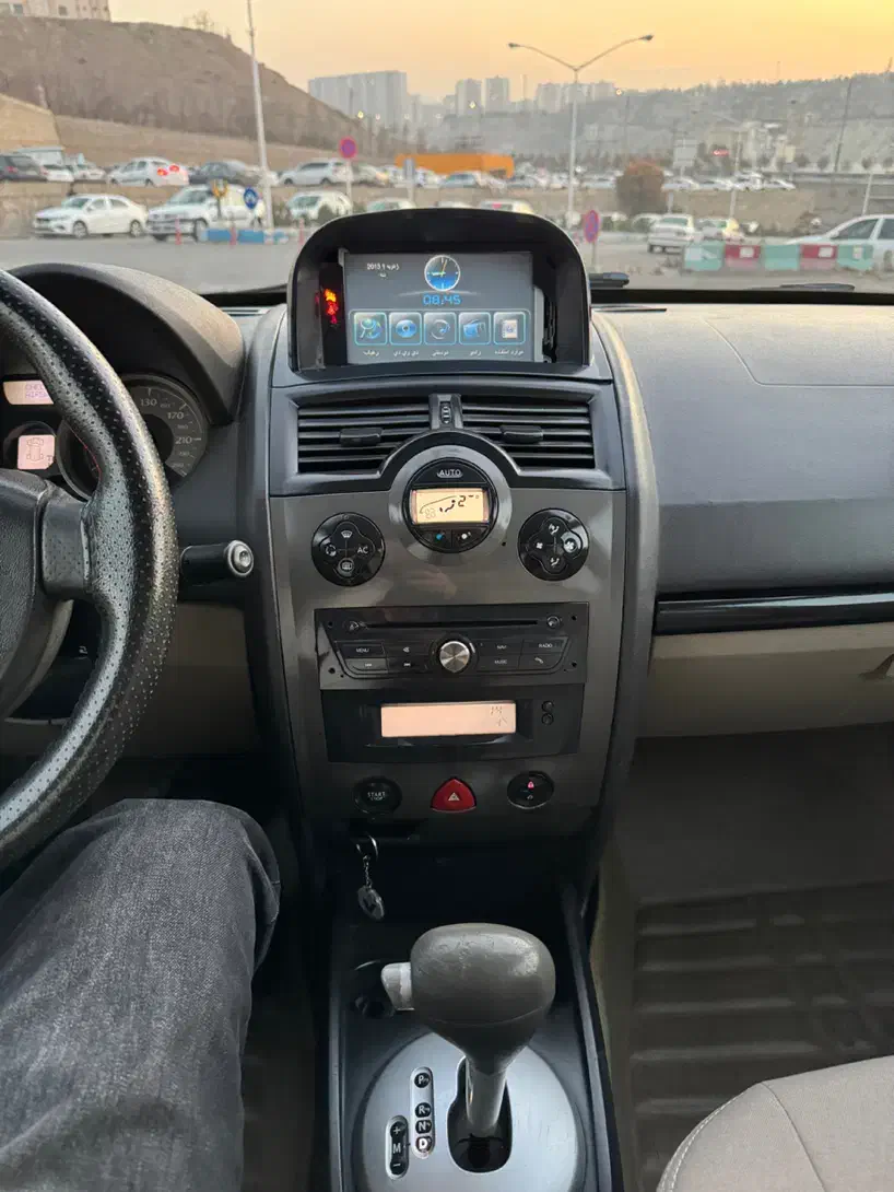 مگان مدل ۹۰ اتومات ۲۰۰۰|خودرو سواری و وانت|تبریز, |دیوار