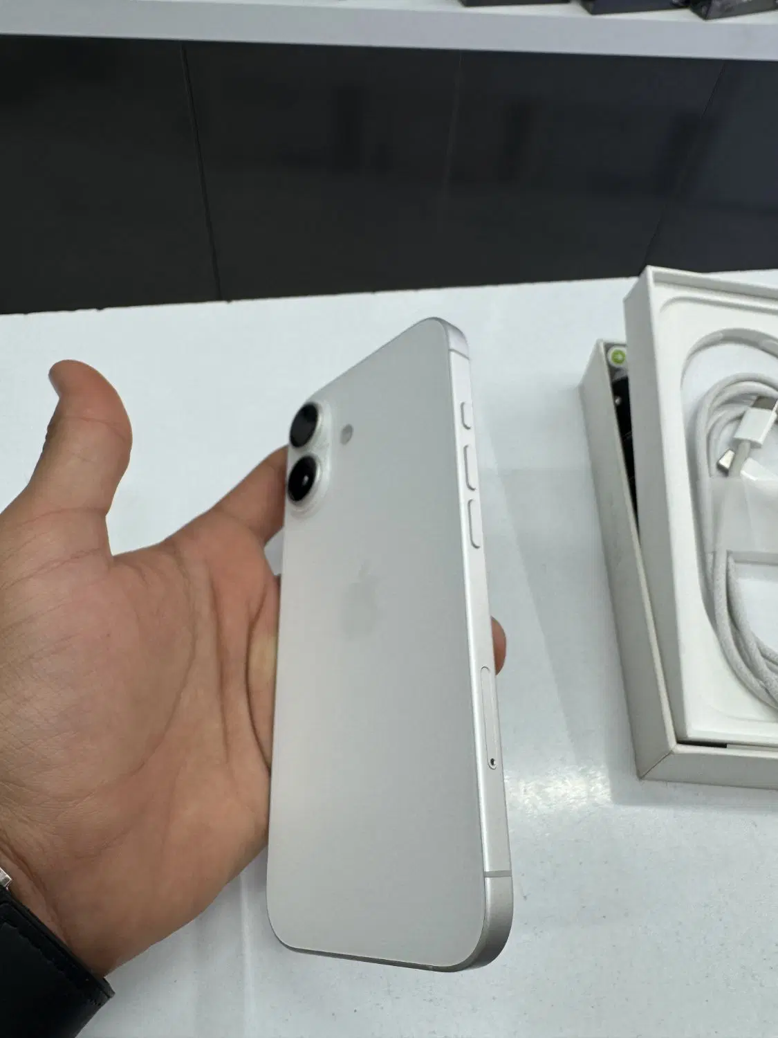 iphone 16 normal|موبایل|مشهد, سراب|دیوار