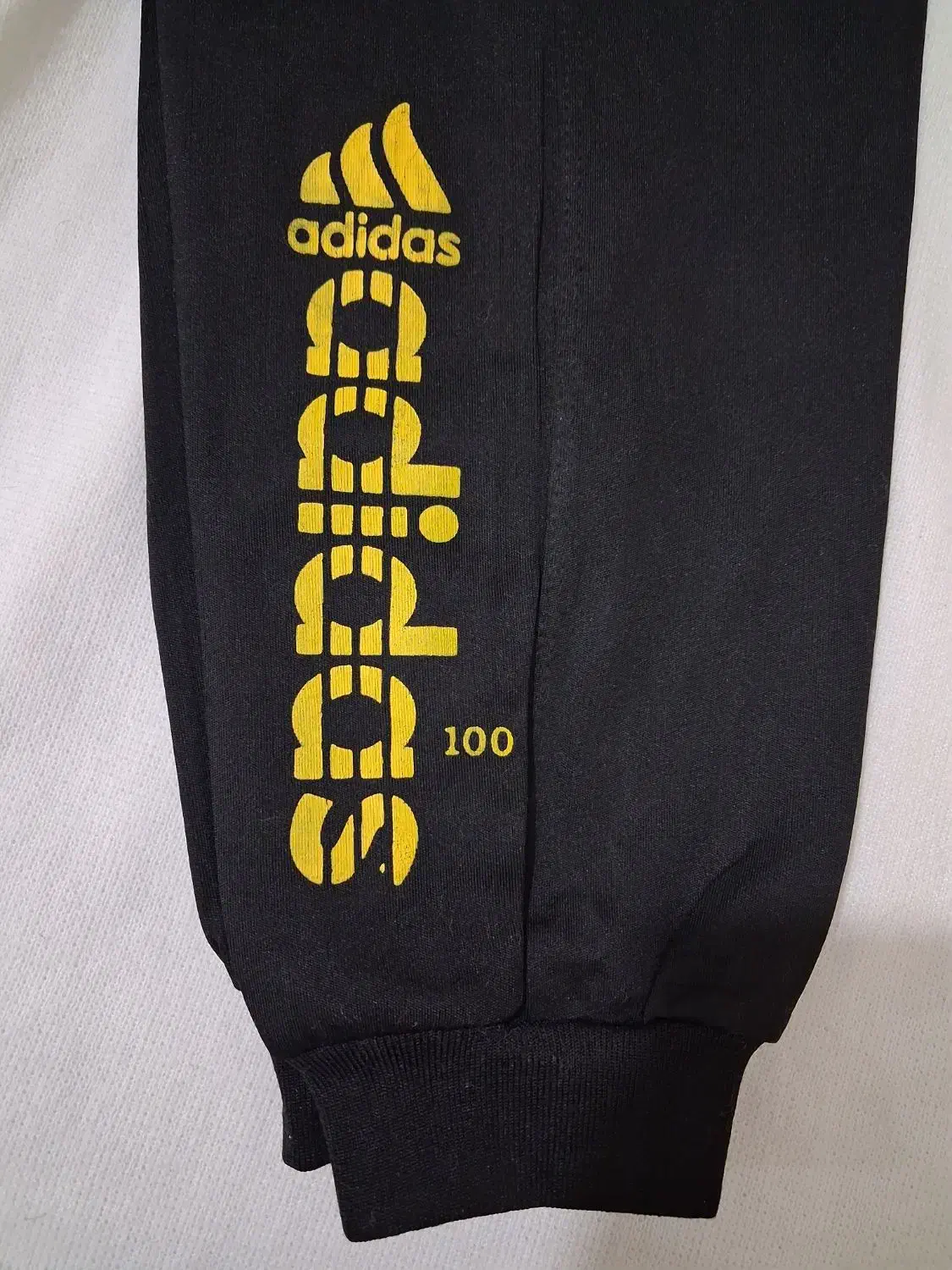 شلوار مردانه|لباس|نجفآباد, قلعه سفید|دیوار