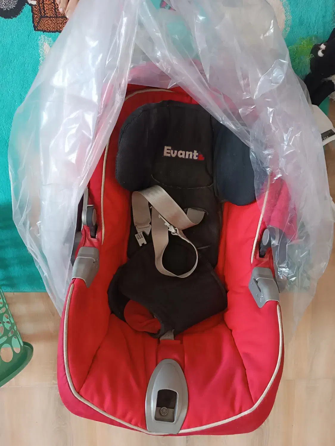 کریر نوزاد|کالسکه و لوازم جانبی|بم, |دیوار