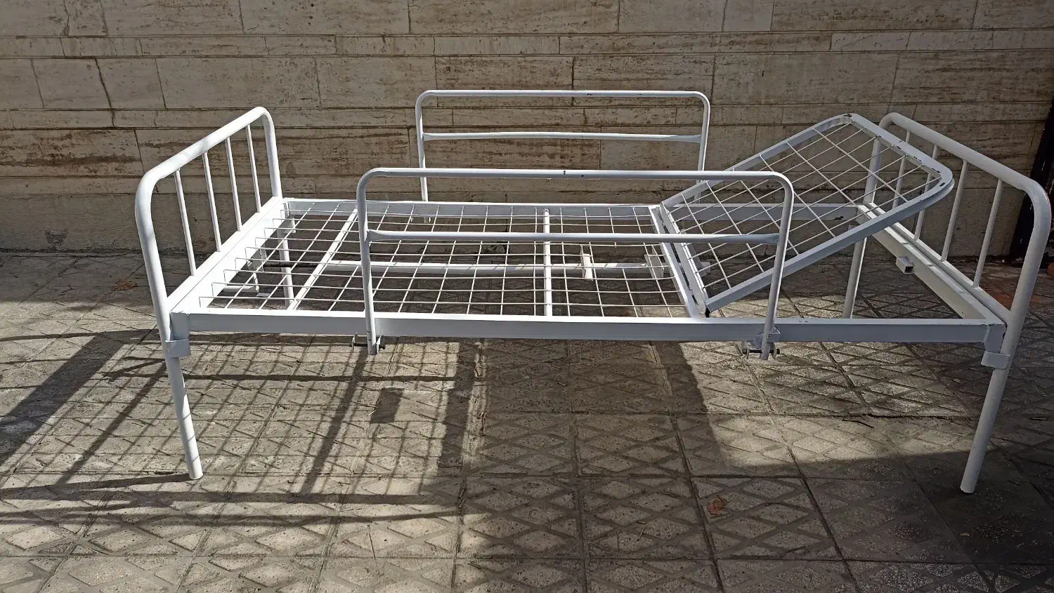 تخت بیمارستانی|تخت و سرویس خواب|تهران, علم و صنعت|دیوار