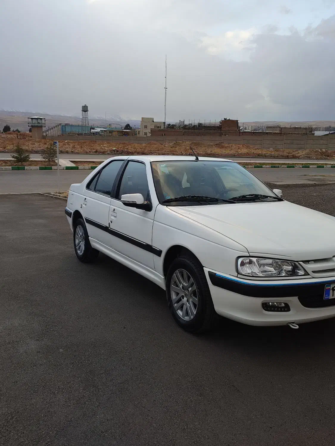 پارس 1402 موتور جدید|خودرو سواری و وانت|بروجرد, |دیوار