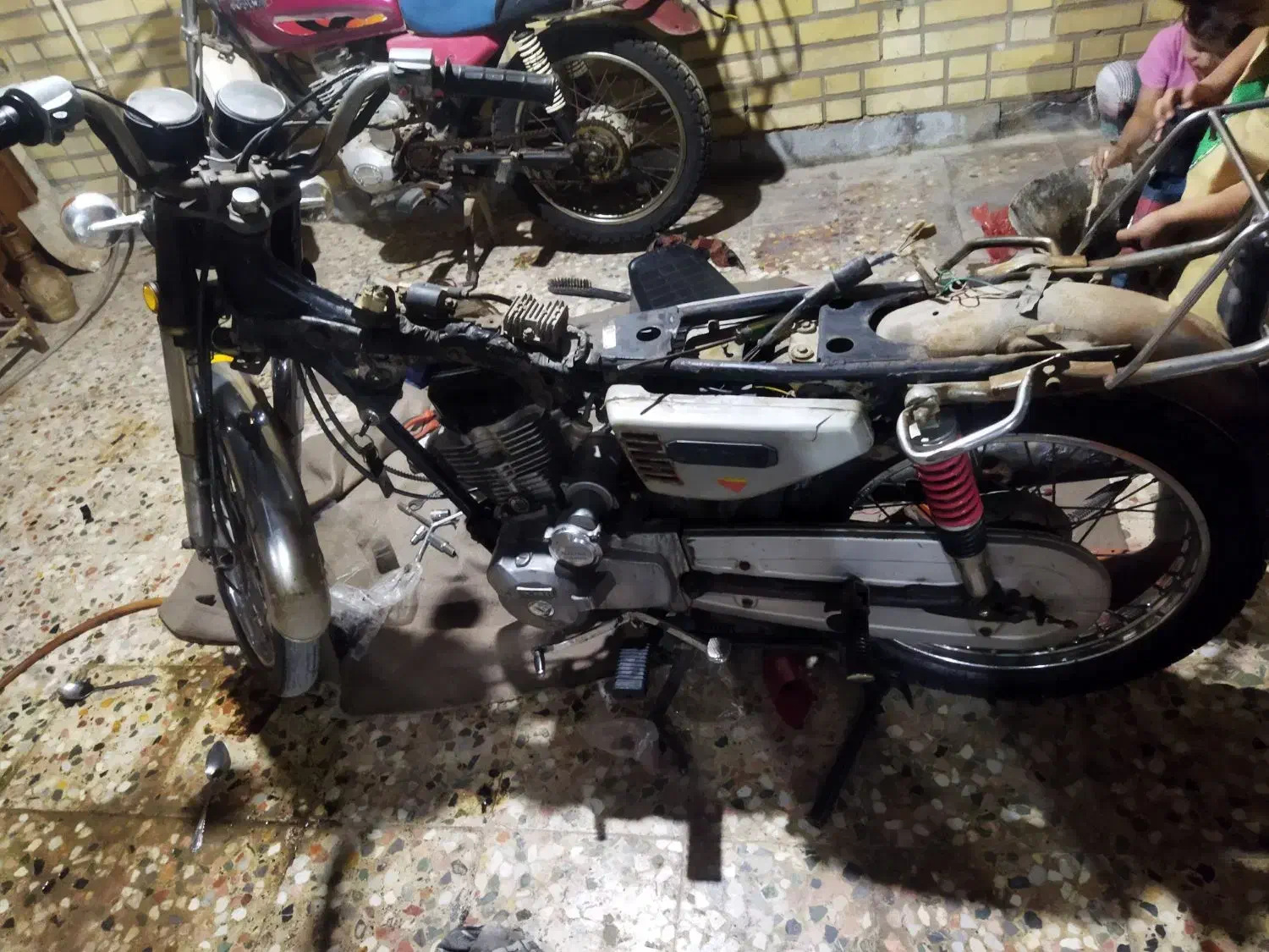 مکانیک موتور و باز سازی بصورت حرفه ایی|خدمات موتور و ماشین|بندر امام خمینی, |دیوار