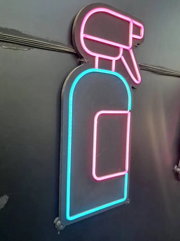 گروه تابلو سازی نور دیار و فتونئون LED و نصب|ریسه و چراغ تزئینی|تهران, شهید اسدی|دیوار