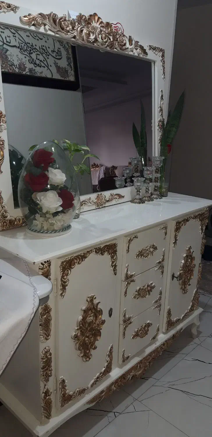 آینه کنسول ومیز تلویزیون درحدنو|بوفه، ویترین، کنسول|پردیس, فاز ۴|دیوار